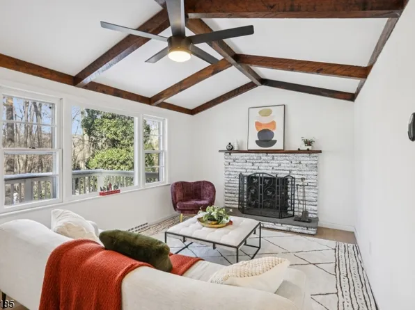 13 Cliffside Ter, Vernon Twp., NJ 07461