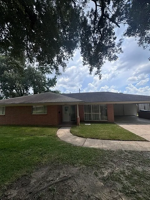 3825 Wheat Dr. — Photo 2