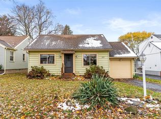 227 Walzer Rd, Rochester, NY 14622