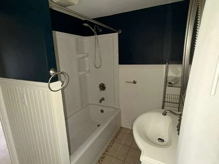 31 Sheridan Ave #2 — Photo 20