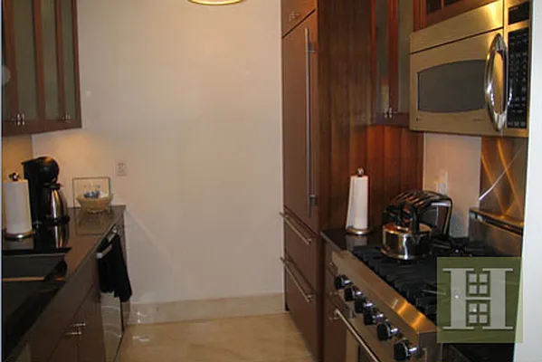 Rented by Halstead Real Estate | media 15