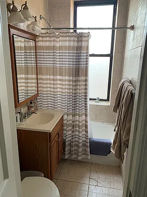 Rented by Upton Realty Group | media 7