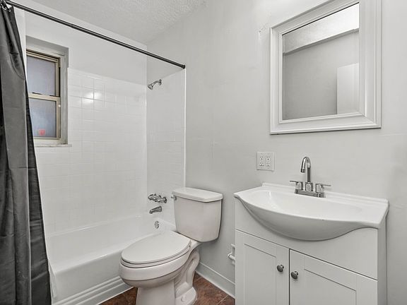 2nd image of 11515-11523 Frankstown Rd #1C