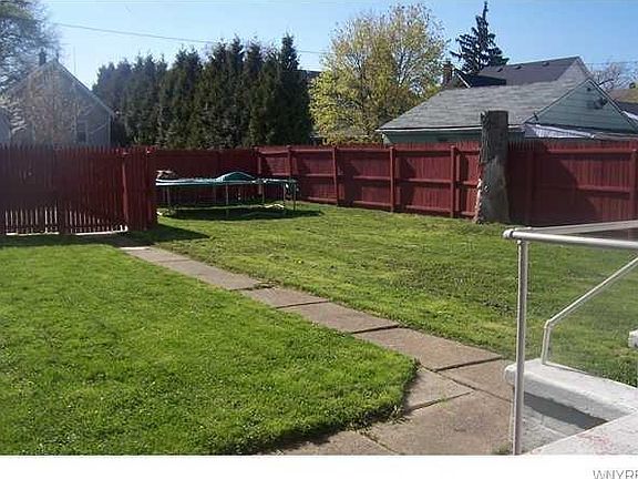 3rd image of 546 30th St