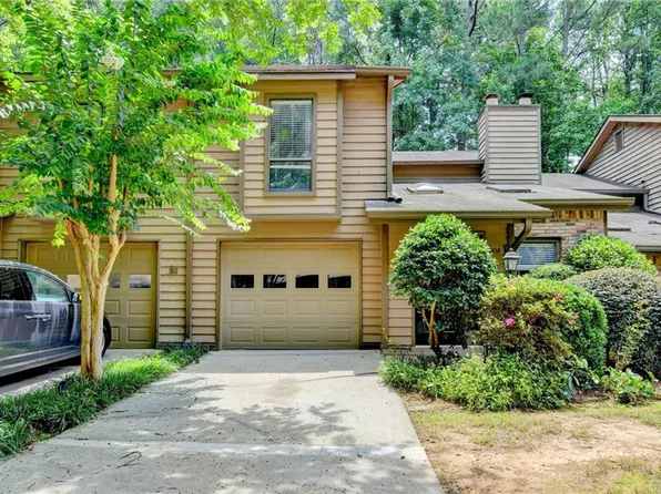 1834 Dyouville Ln, Chamblee, GA 30341