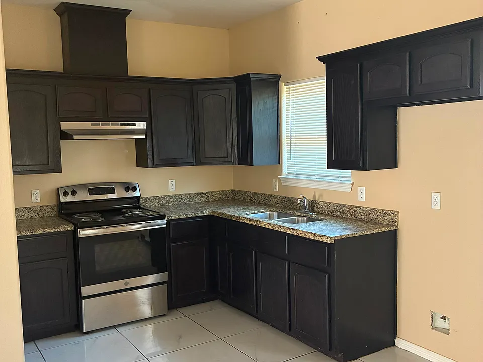 3108 Rosemary Dr #3