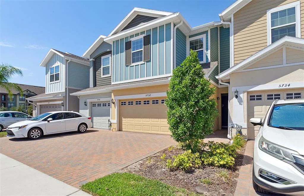 3 bed, 2.5 bath, 1648 sqft, $2,800 — Photo 1