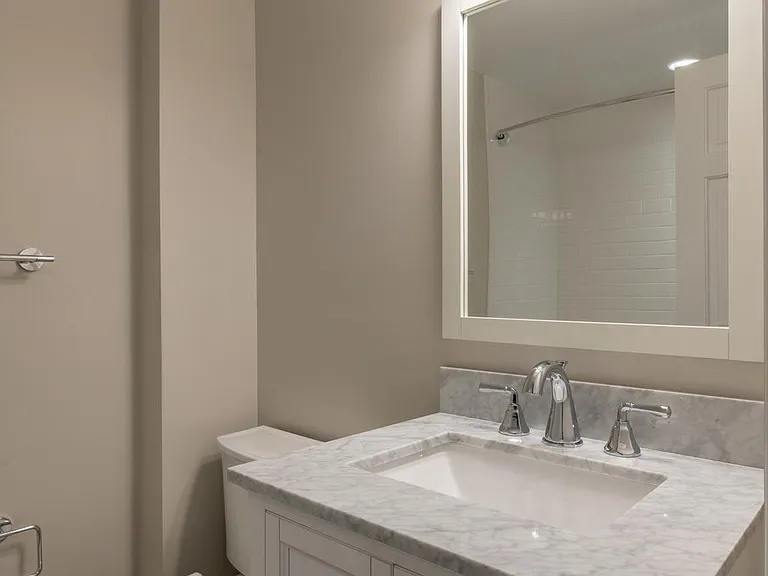 511 Wilkes St — Photo 20