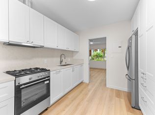 4345 Ventura Canyon Ave., Sherman Oaks, CA 91423