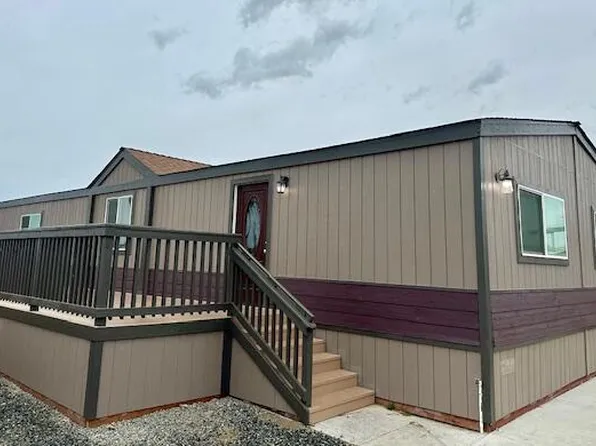 720 E Worth Avenue #224, Porterville, CA 93257