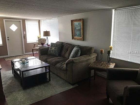 2nd image of 1017 49th Ave W