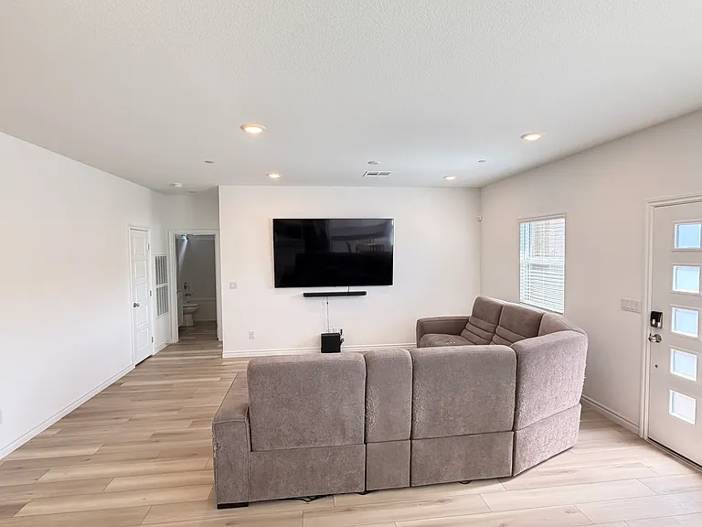 341 Aravalli Crest St — Photo 20