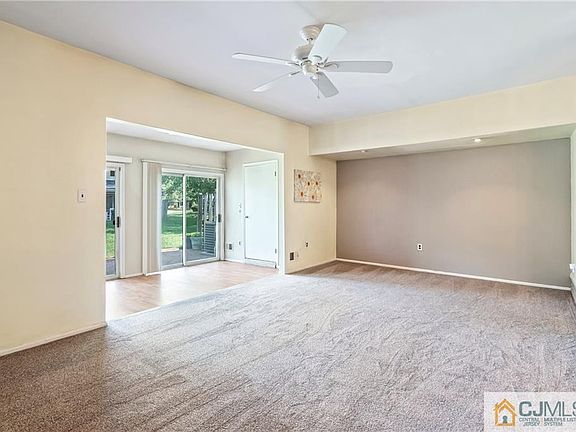 5th image of 253 Palombi Ct