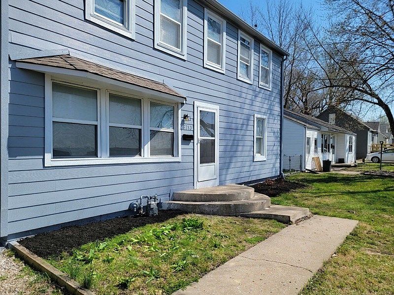2nd image of 6713 Hunter St