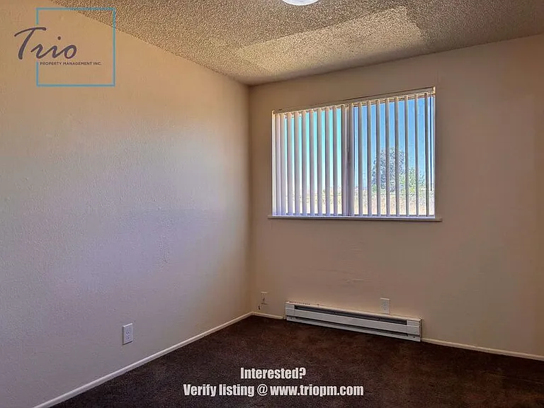 492 Macy St — Photo 11