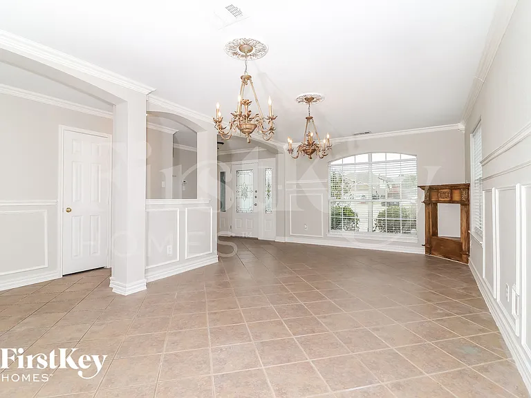 9812 Westmere Ln — Photo 7
