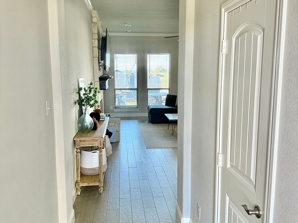 1st image of 6913 Talon Bluff Dr