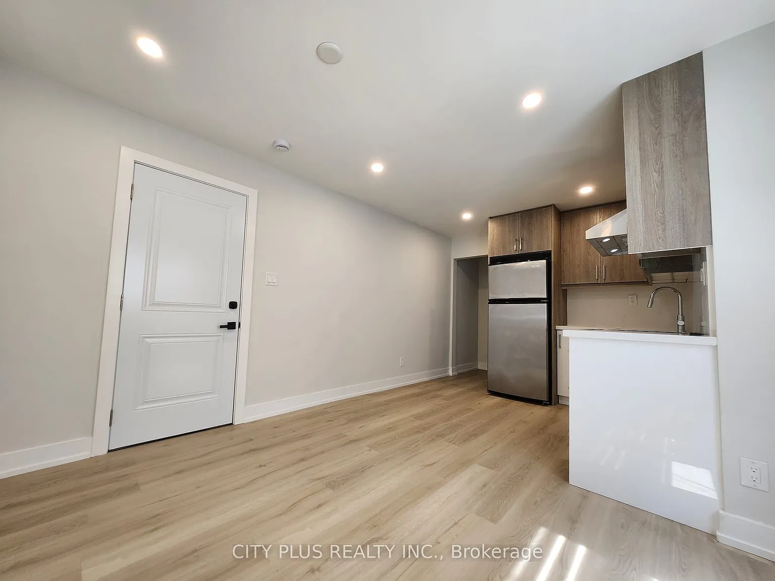 2 bed, $2,250 — Photo 4