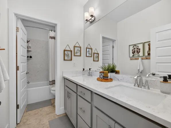 8769 Minor Court, Elk Grove, CA 95757