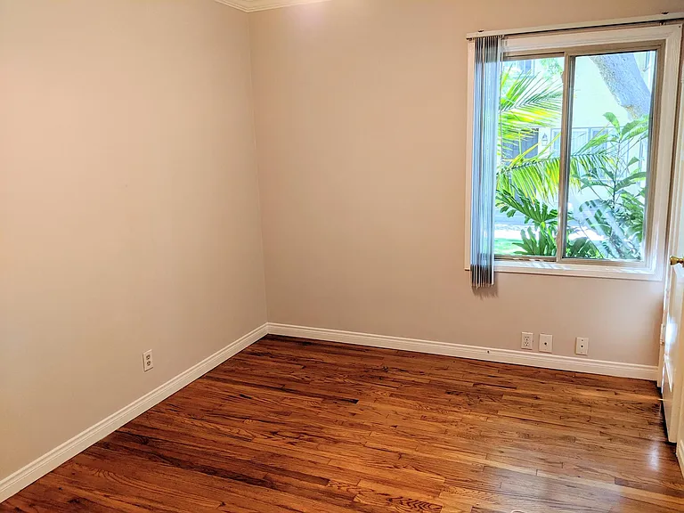 Bedroom-View of garden
