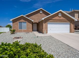 1159 Steins Dr, Las Cruces, NM 88012