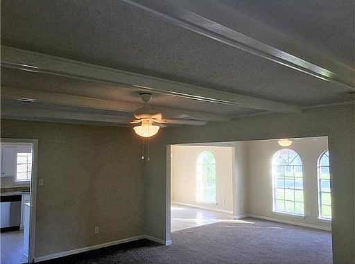 4th image of 1220 Londonderry Ln