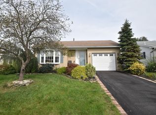 29 Greenbriar Blvd, Brick, NJ 08724