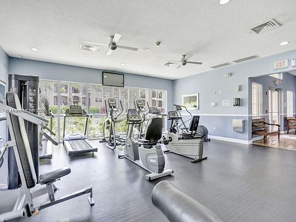4th image of 101 SW 117th Ave #7202