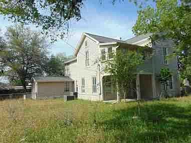 2nd image of 1007 E 5th St