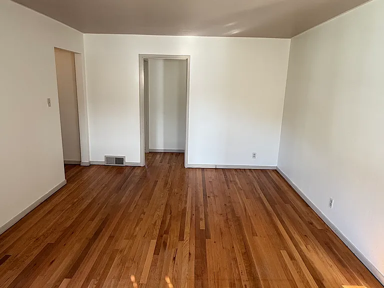 412 Elberta Ave — Photo 4