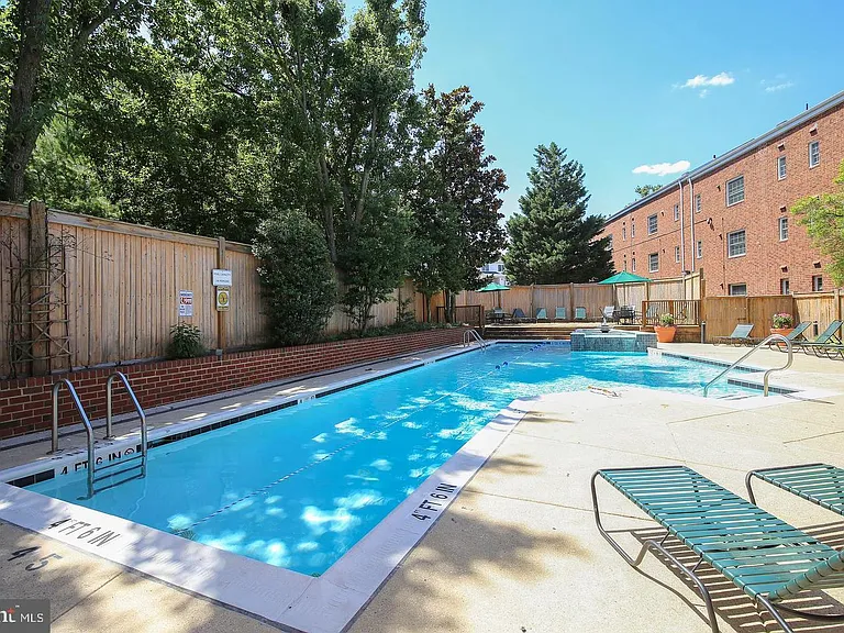 1630 W Abingdon Dr #301 — Photo 26