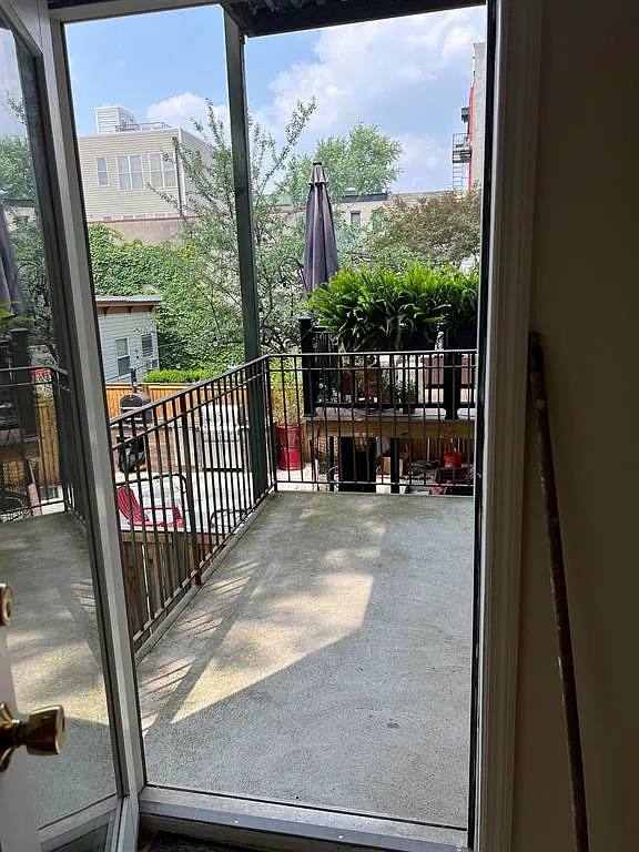 No Broker Fee-Hoboken. Large Modern 1br/1bath Apartment W/Private Balcony & Shared Yard 5 Blocks ... — Photo 4