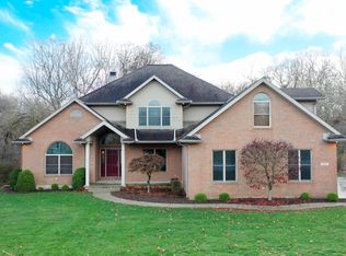 1017 E Hoewisher Rd, Sidney, OH 45365