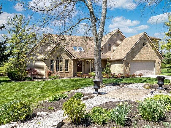 2nd image of 8875 Davington Dr
