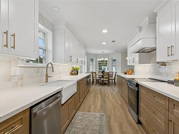 3rd image of 4101 Platt St