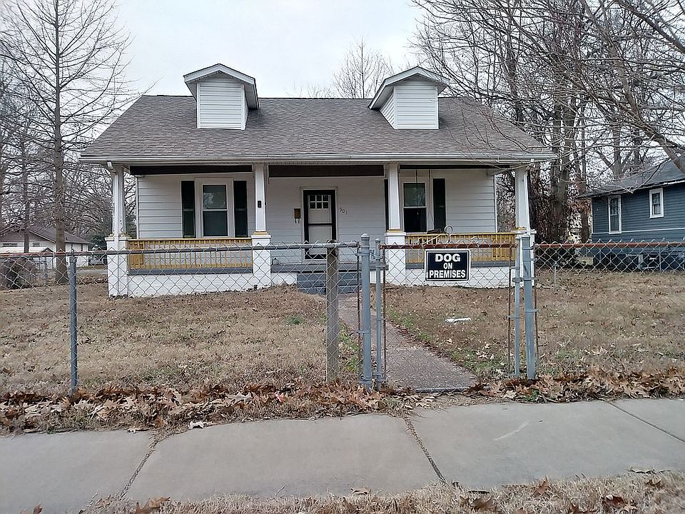 901 N 24th
