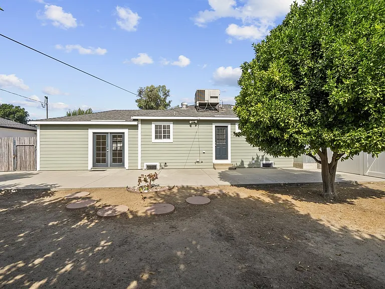 8440 Oakdale Ave — Photo 18
