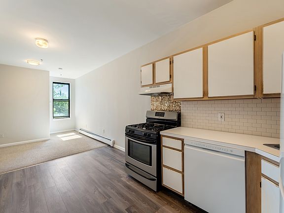 3rd image of 809 Park Ave #4R8