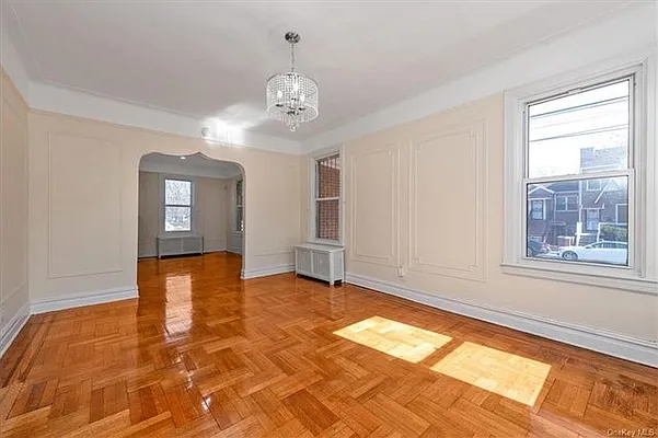 Rented by Compass | media 21