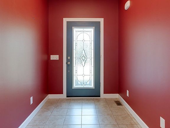 3rd image of 1136 Slaters Creek Rd