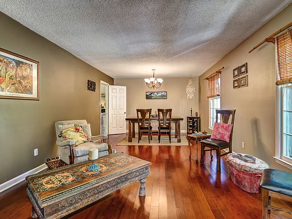 4th image of 7426 Kilcullen Dr