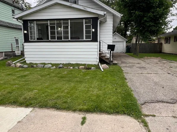 937 S Holmes St, Lansing, MI 48912