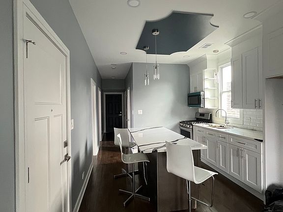 2nd image of 4931 S Artesian Ave APT 3