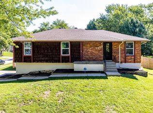 7209 N Park Ave, Gladstone, MO 64118