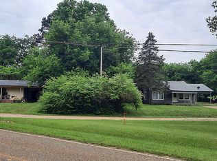 103 N Loop Dr, Linden, TX 75563