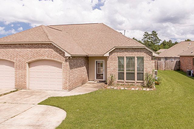 1st image of 42038A Thompson Dr #A