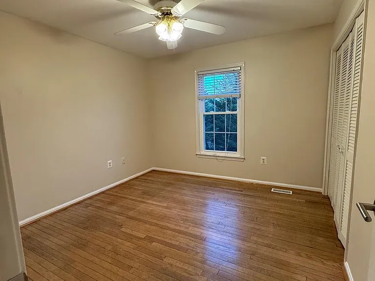 20333 Pleasant Ridge Dr — Photo 14