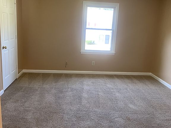 5th image of 2621 Evans Mill Dr #1