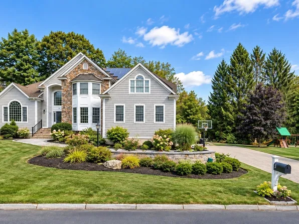 2 Spruce Run, Beverly, MA 01915