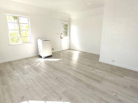 4th image of 645-649 Midvale Ave #647